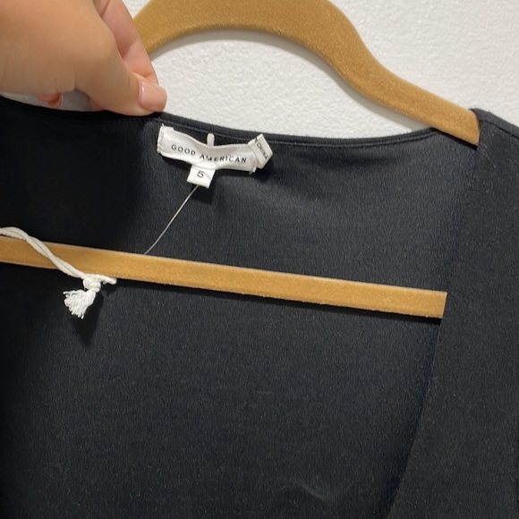 Good American Black Low Cut V Neck Long Sleeve Bodysuit - Picture 4 of 8